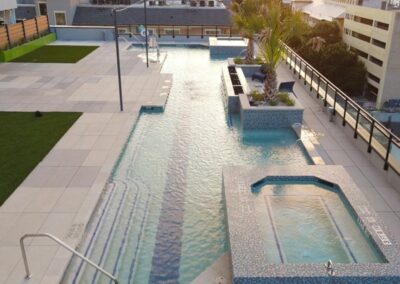 Rectangular rooftop commercial pool design