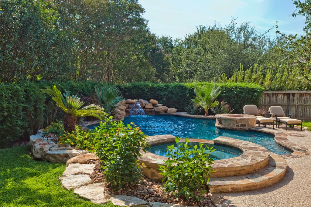 Freeform Pool Designs by Cody Pools in Austin, Houston and San Antonio