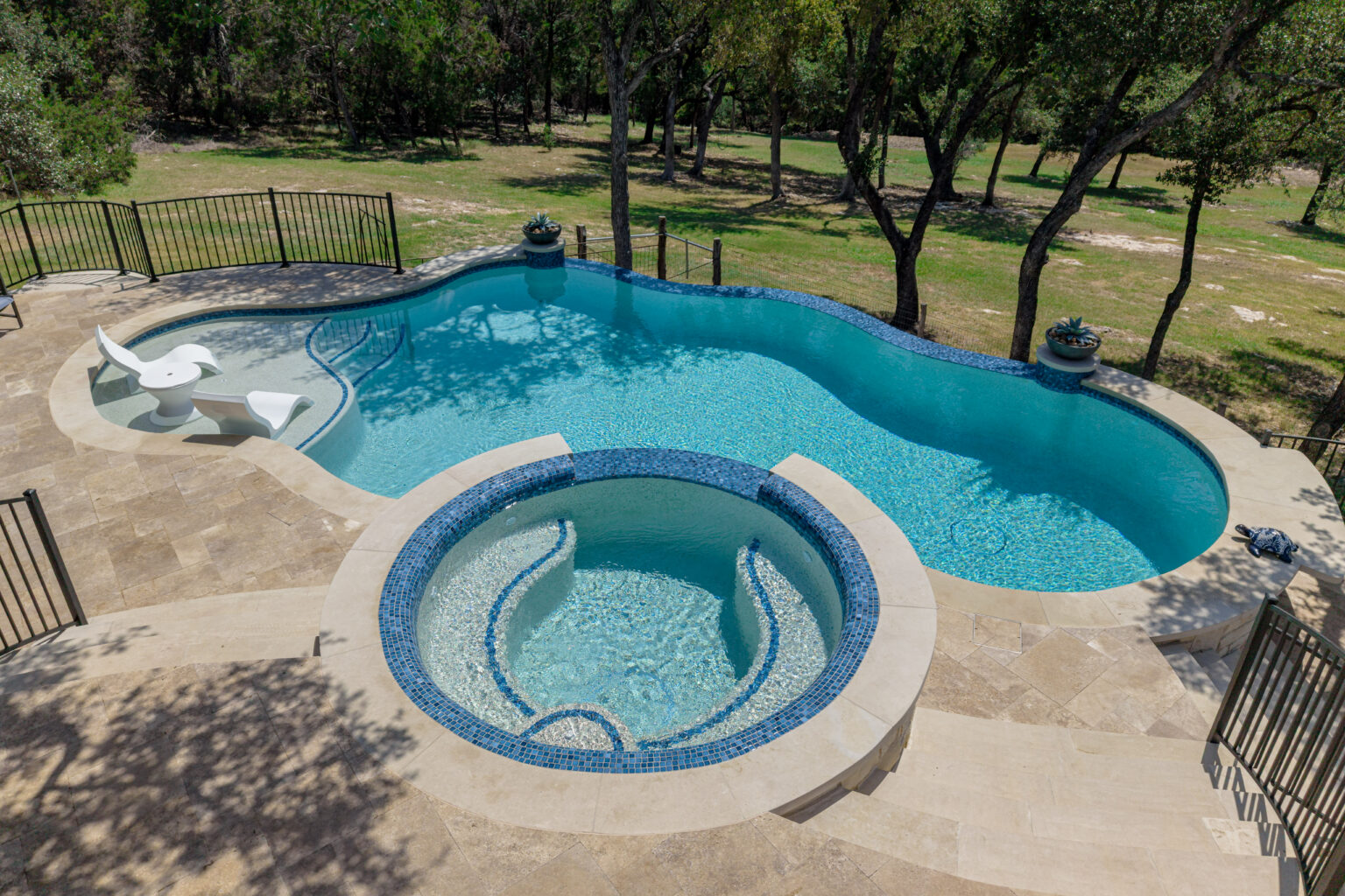 freeform infinity pool