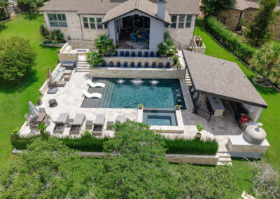 pool with swim up bar