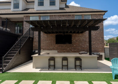 covered outdoor bar