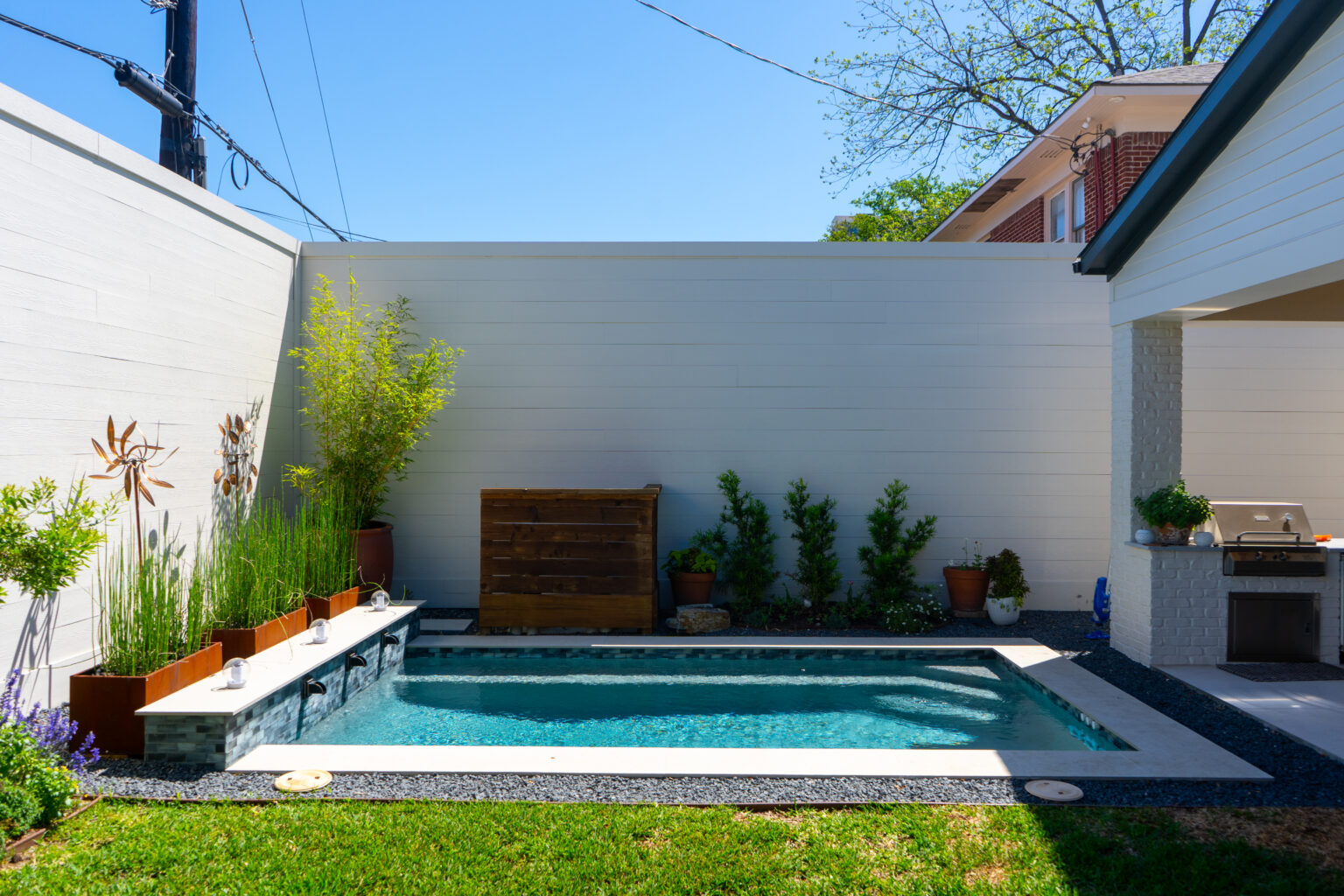 cocktail pool