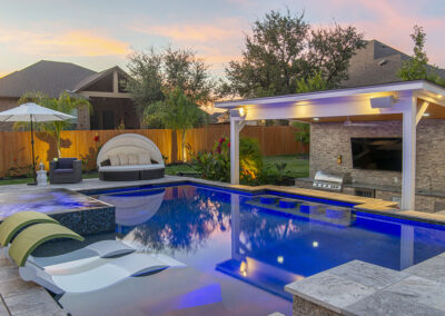 Travertine Tile Pool Deck